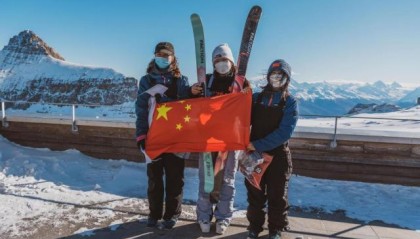 williamhill-中国小将3000米冰川大展神威